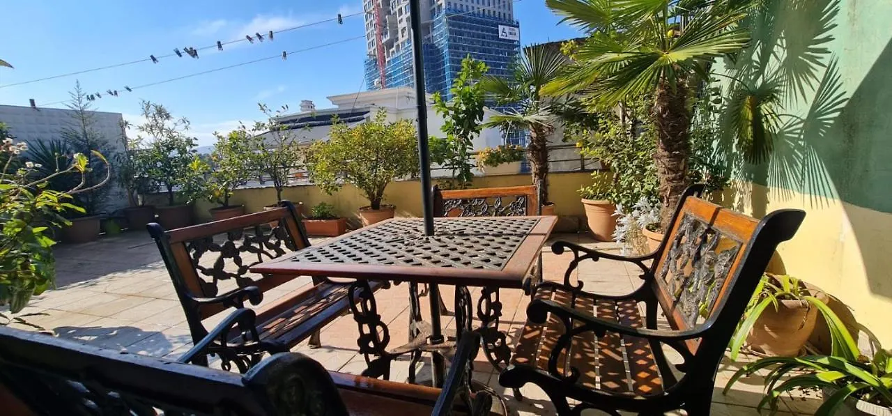The Bloom Veranda - Elegant City Center Retreat Tirana Albania